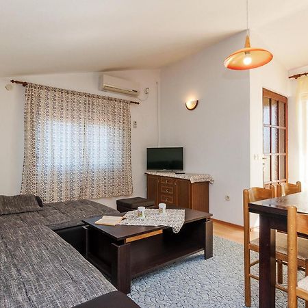 Stunning Apartment In Sv,Filip I Jakov Sveti Filip i Jakov Esterno foto
