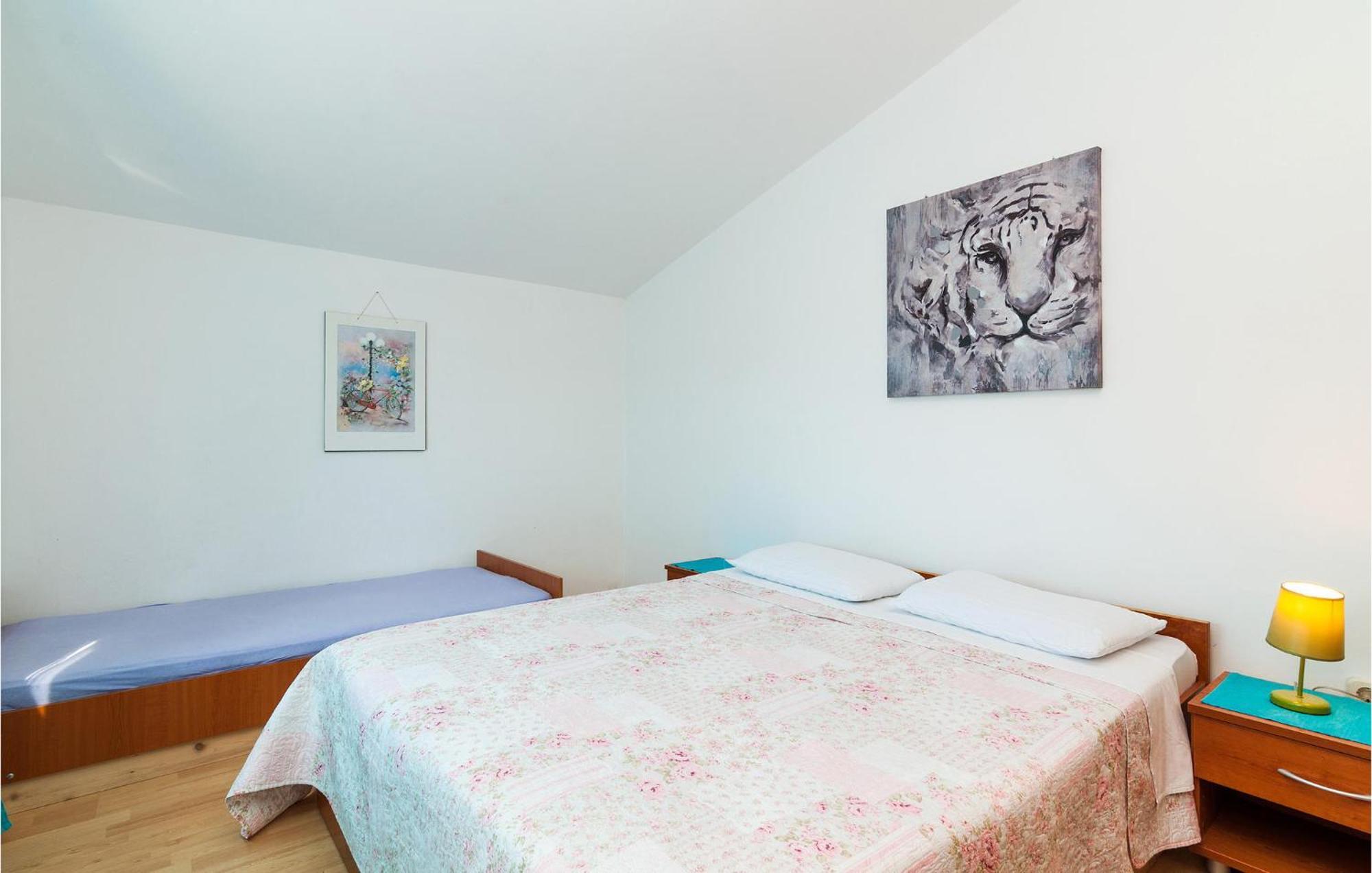 Stunning Apartment In Sv,Filip I Jakov Sveti Filip i Jakov Esterno foto